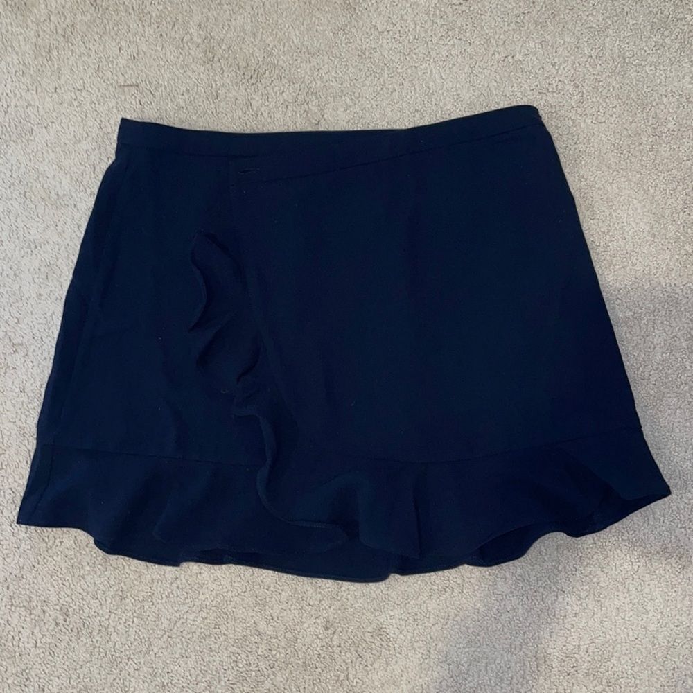 Wrap skirt with ruffled edges